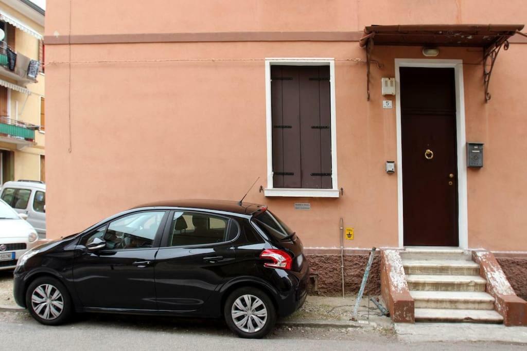 Casa Vacanza Lyudmyla Mestre Dış mekan fotoğraf